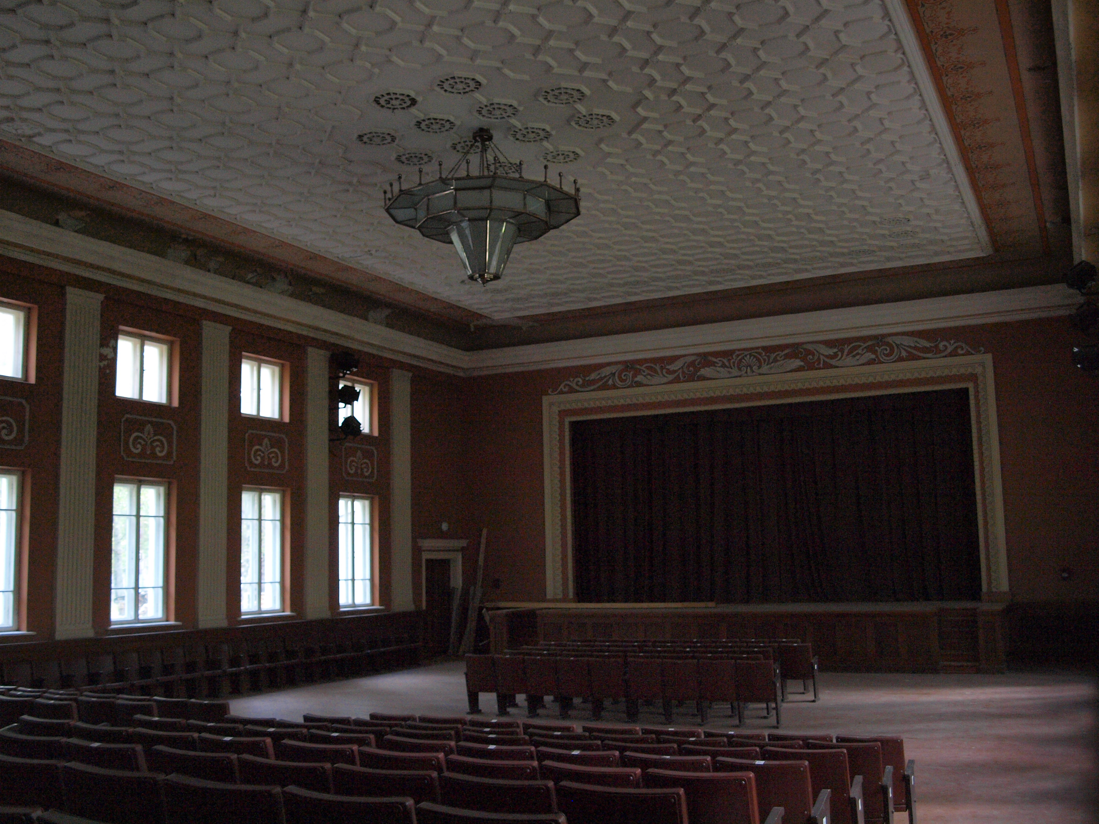 OLYMPUS DIGITAL CAMERA