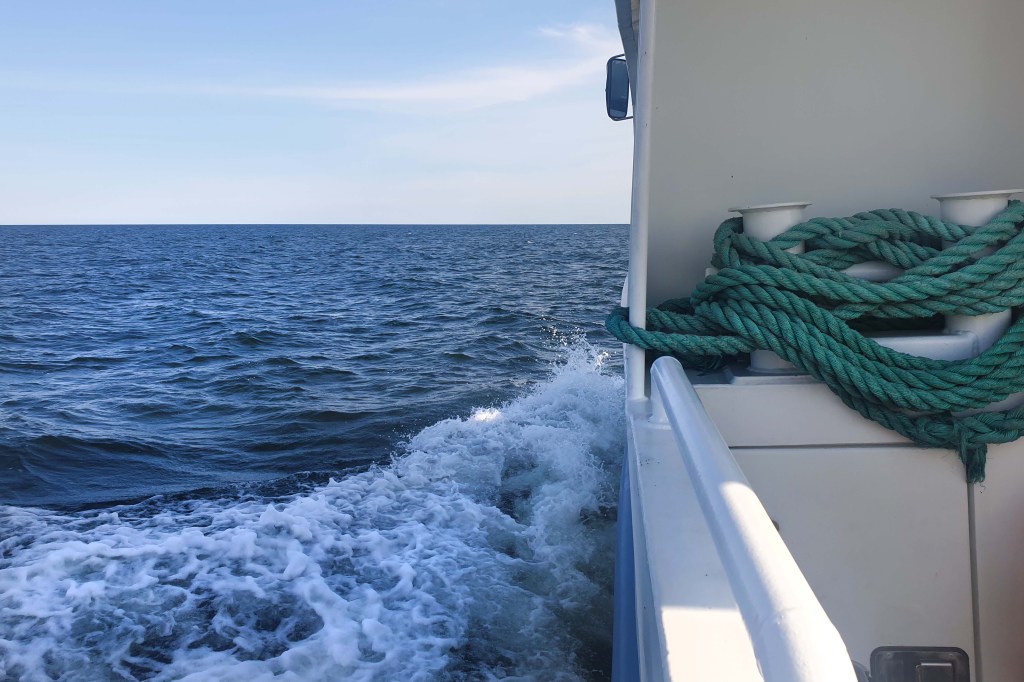 Liinilaev ABRO teel Abrukale