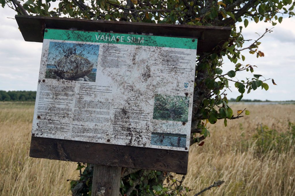 Abruka saar ja Vahase silm
