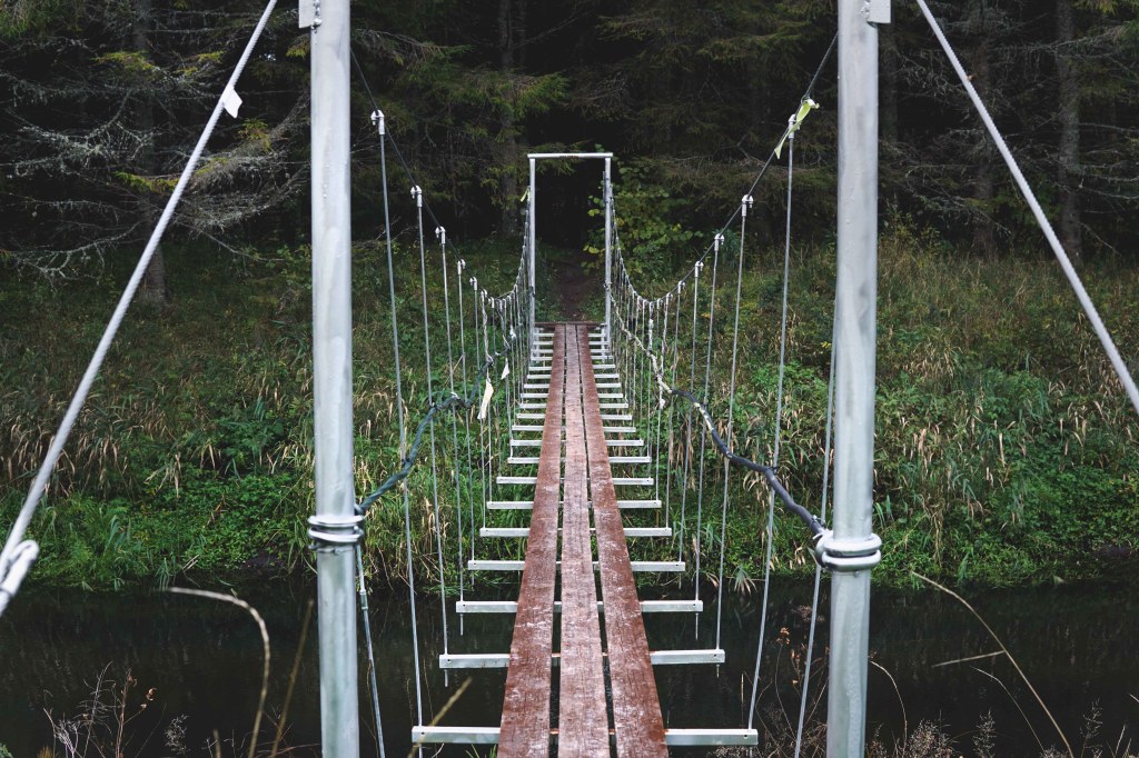 Loobu jõe rippsild, Lääne-Virumaa