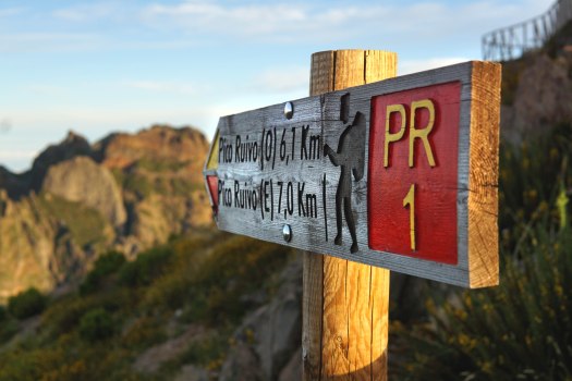 Pico do Arieiro - Pico Ruivo PR1 rajatähis, Madeira